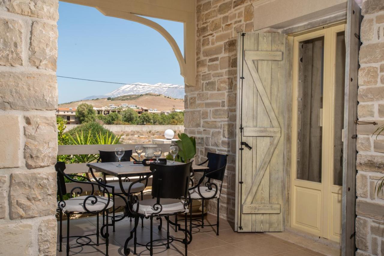 Villa Kornaros Каламаки Екстериор снимка