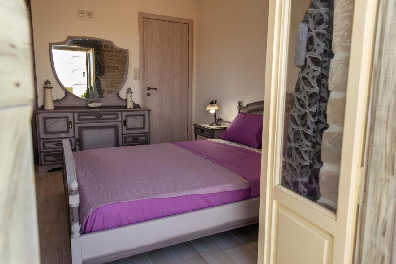 Villa Kornaros Каламаки Екстериор снимка