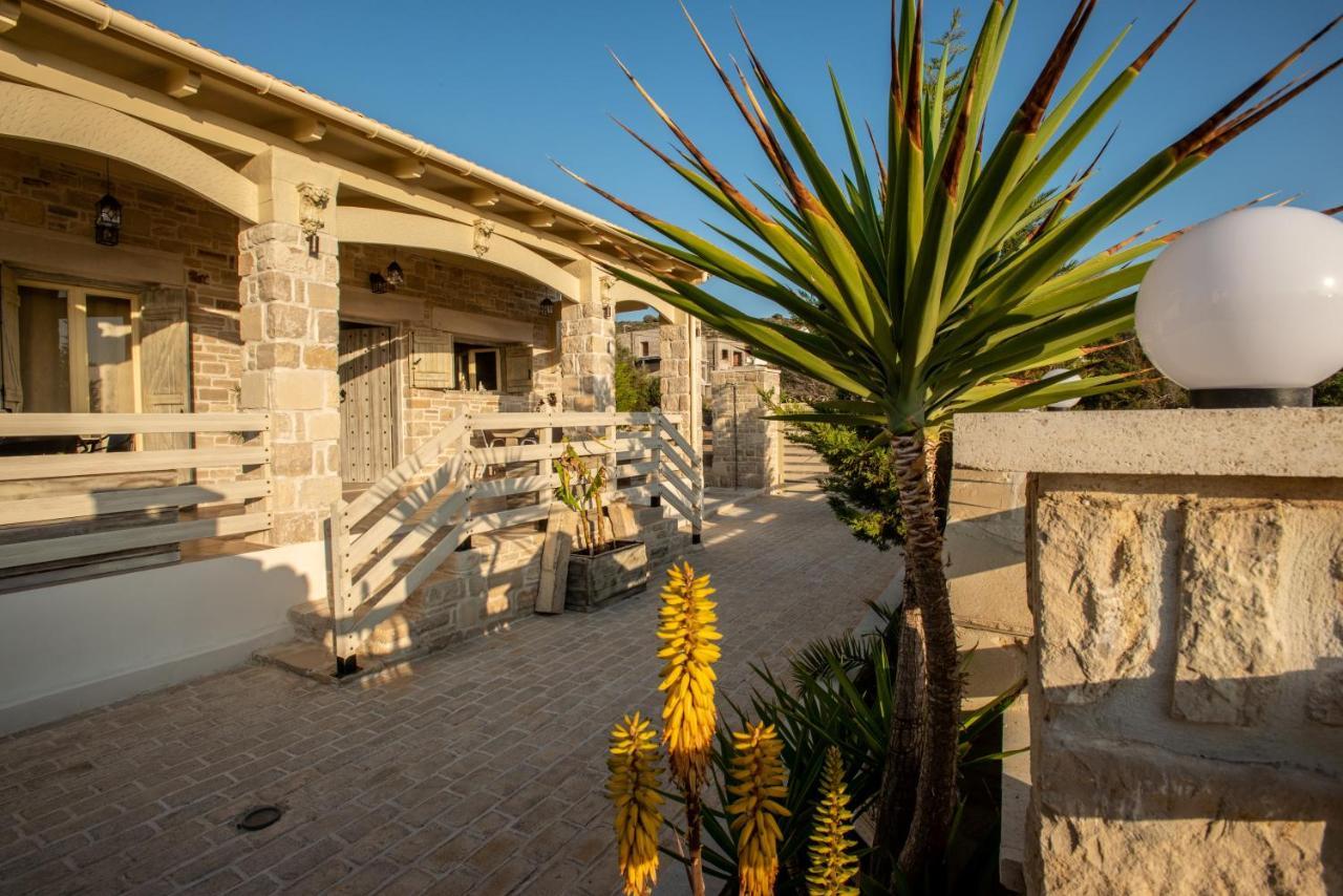 Villa Kornaros Каламаки Екстериор снимка