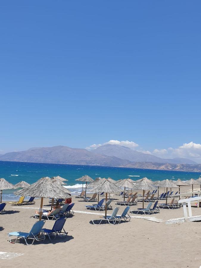 Villa Kornaros Каламаки Екстериор снимка